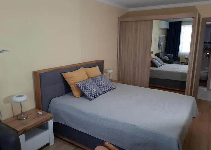 Apartment Panorama Warna