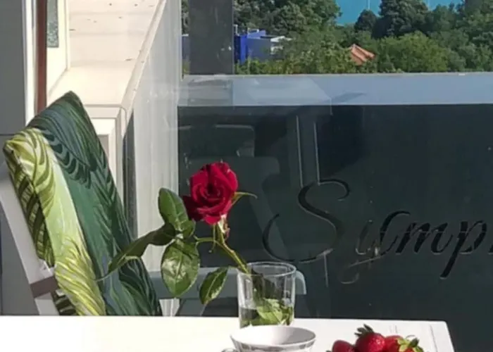 Apartment Panorama Warna