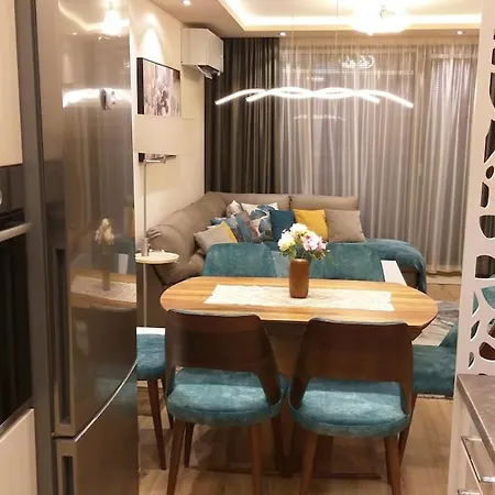 Panorama With Private Garage Apartment